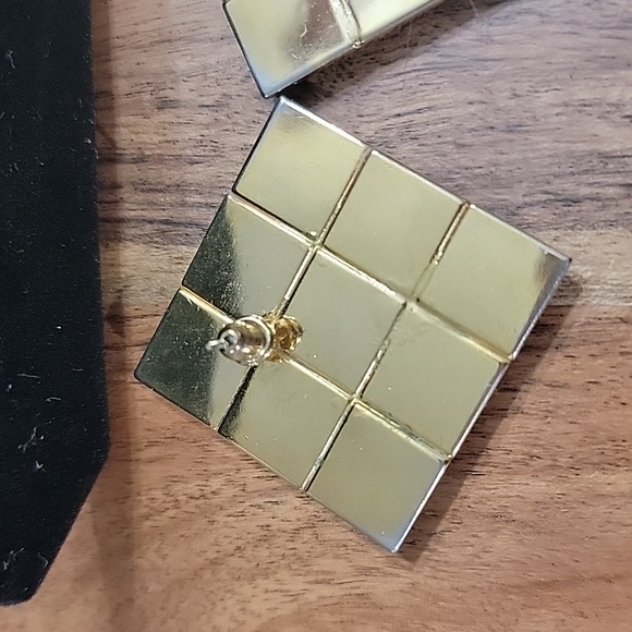 Vintage Black White Checker Acrylic Pierced Earrings - Picture 5 of 7